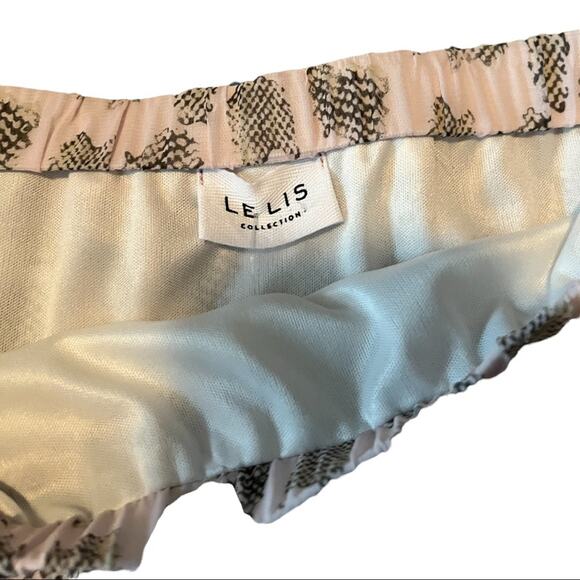 Le Lis Ruffle Floral Pull On Skirt Size Small - Picture 3 of 4